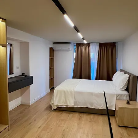 Golden Apartment